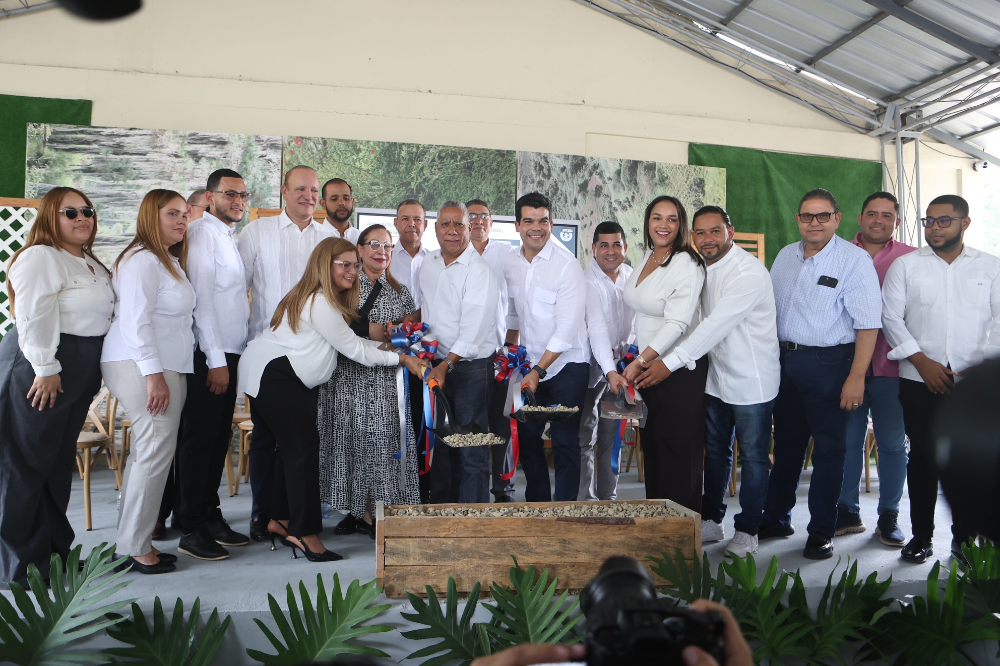 Se Da el Primer Picazo para el Nuevo Acueducto de San José de las Matas